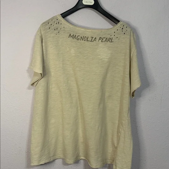 Magnolia Pearl Women Cream Heart Graphic Tee Size L - Picture 4 of 10